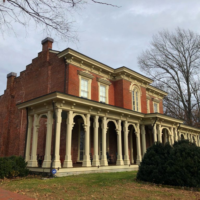 Tennessee Ghost Stories: Oaklands Mansion